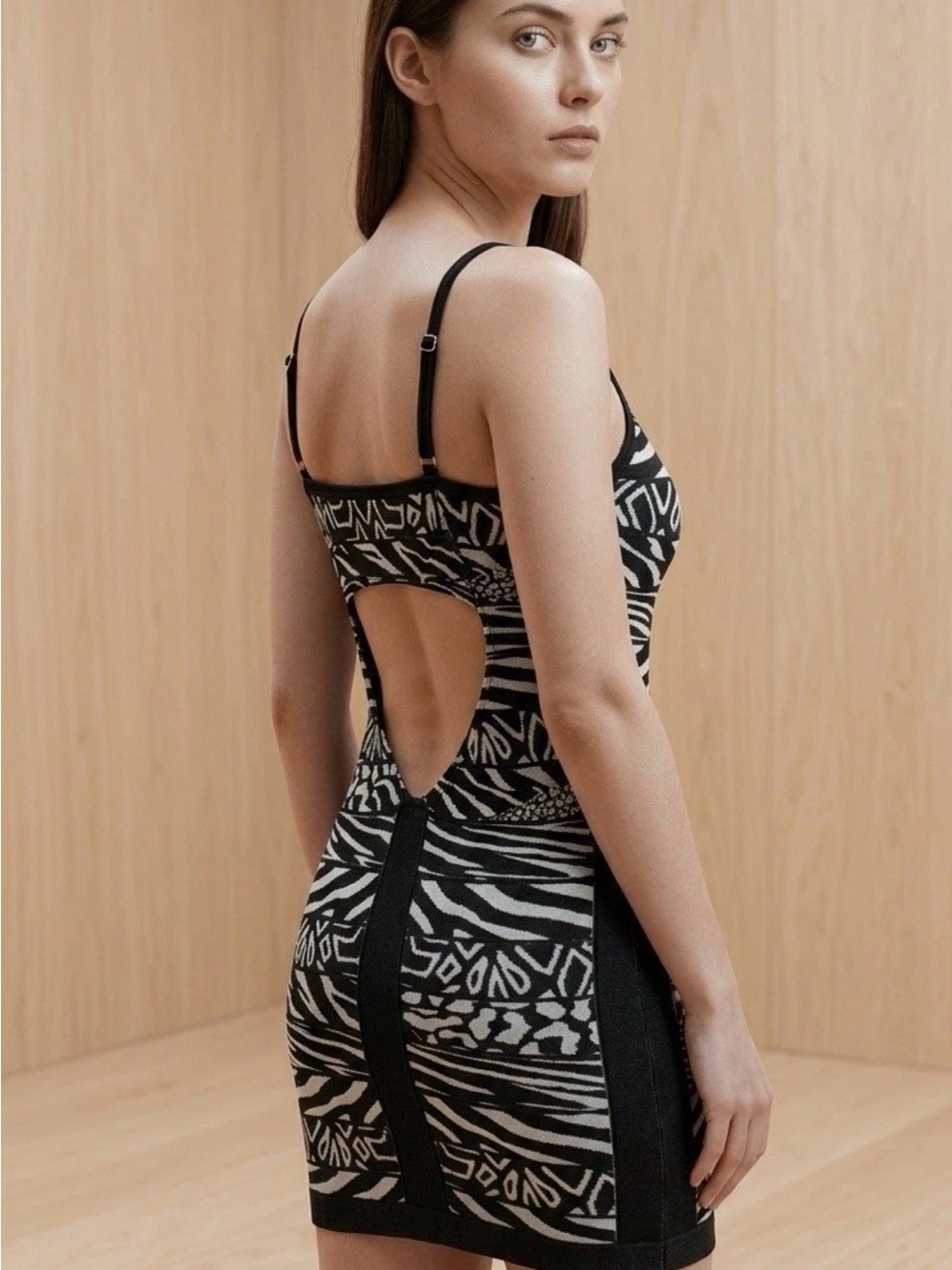 bebe Black & White Backless Patterned Bodycon Dress